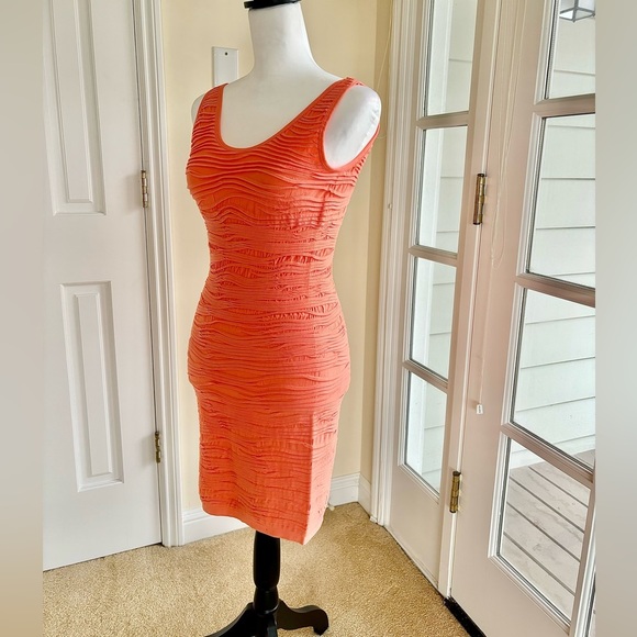Stretchy Orange Bodycon Dress - Picture 2 of 4